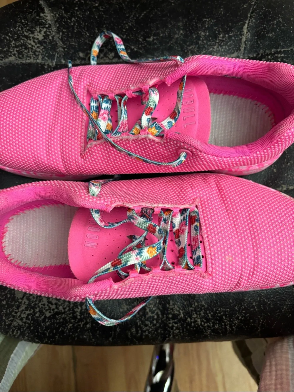 No Bull Pink tennis shoes sneakers 10 1/2